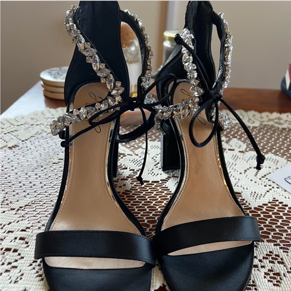Jewel Badgley Mischka Black Heels with Crystal Embellishments